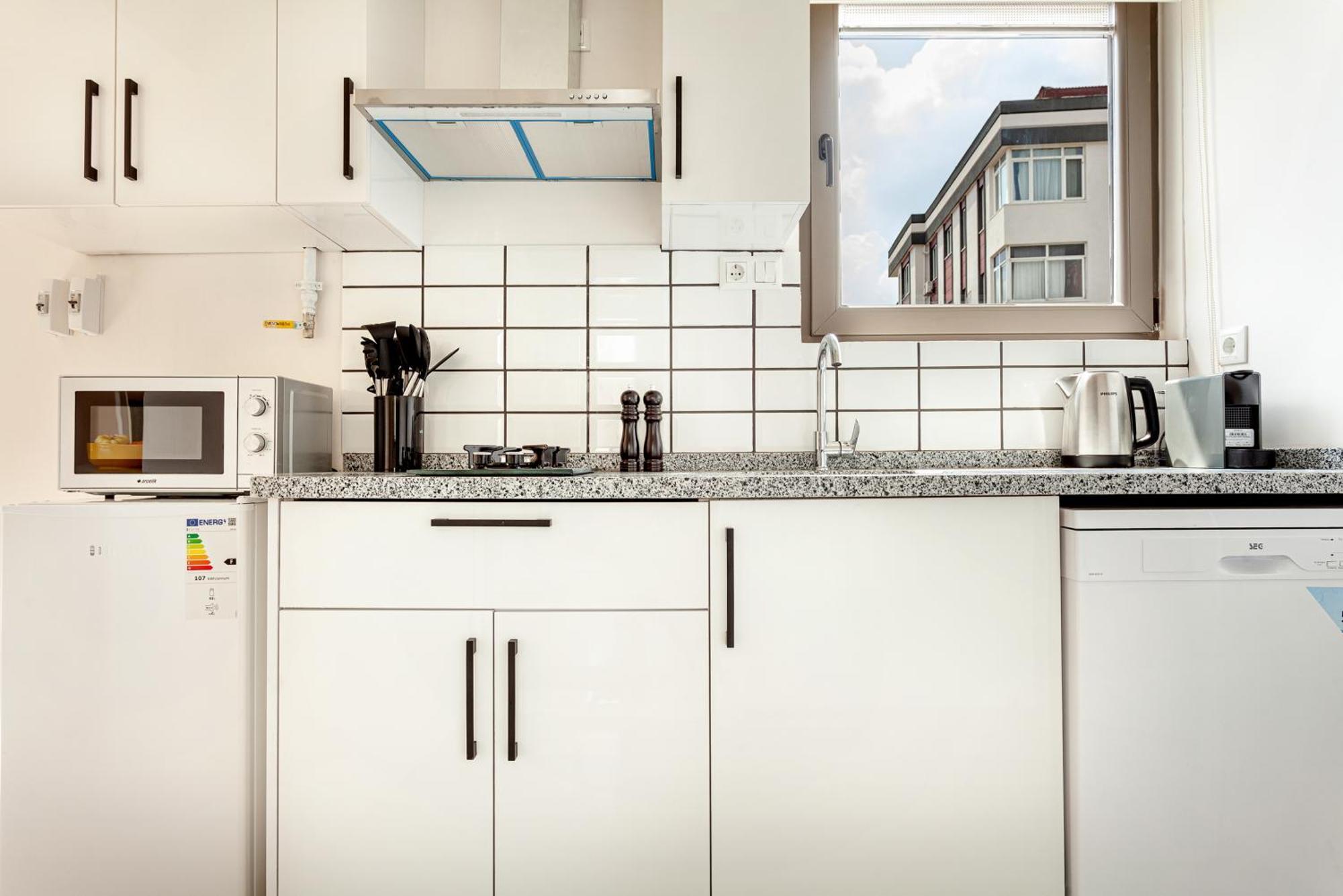Whisper Flats By Oval Apartment
